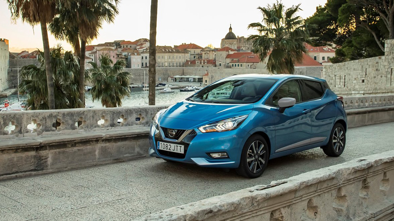 Black Friday με δώρο ένα smartphone από τη Nissan